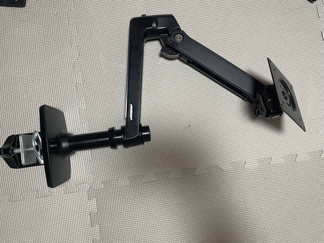 Amazon Basics モニターアーム