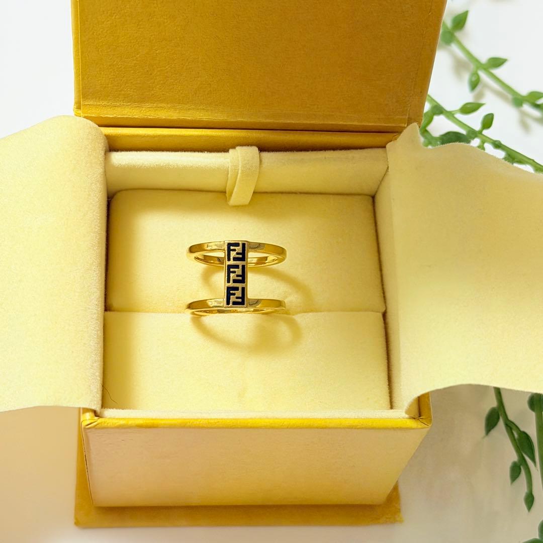 FENDI ゴールド ロゴ リング Sサイズ