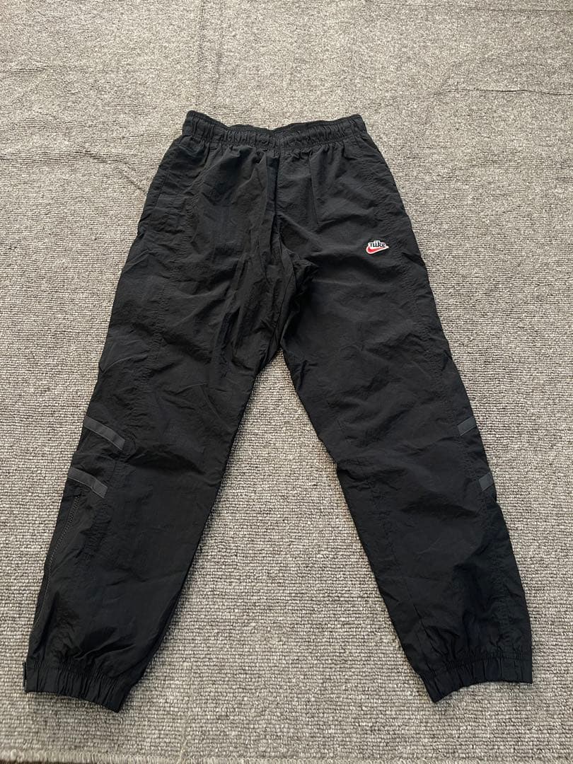 NIKE ナイロン セットアップ 刺繍ロゴ 上下 S 未使用級