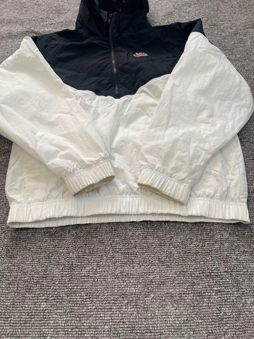 NIKE ナイロン セットアップ 刺繍ロゴ 上下 S 未使用級