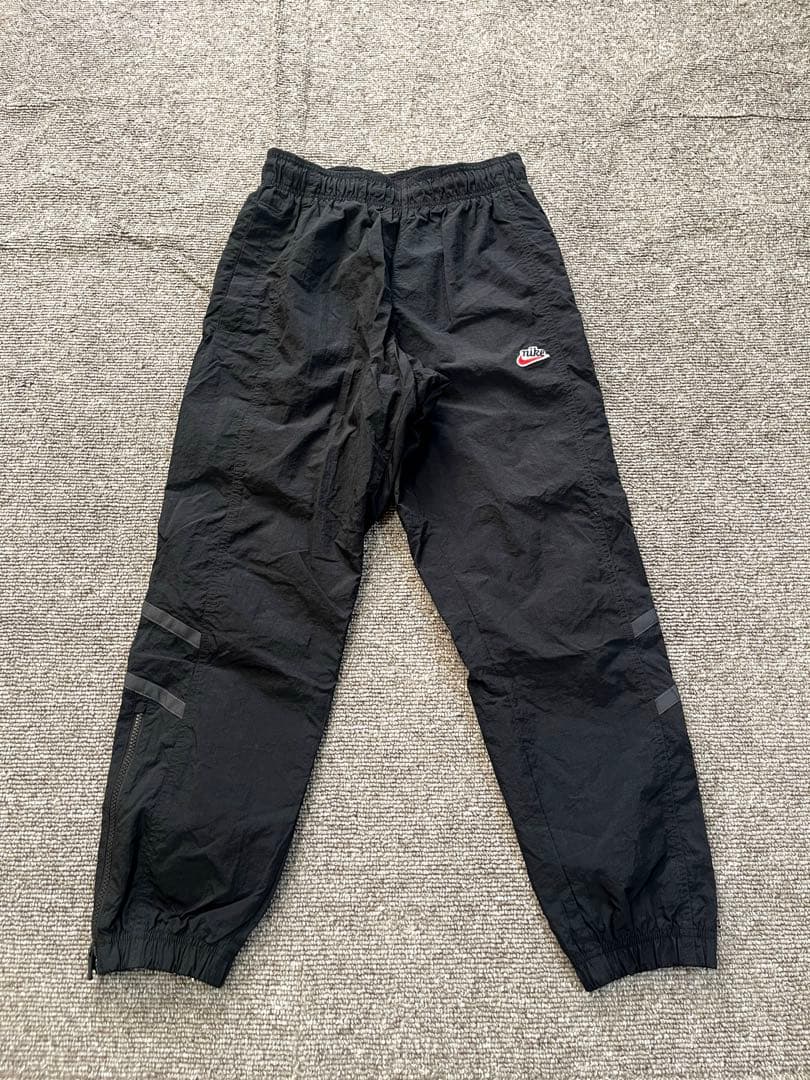 NIKE ナイロン セットアップ 刺繍ロゴ 上下 S 未使用級