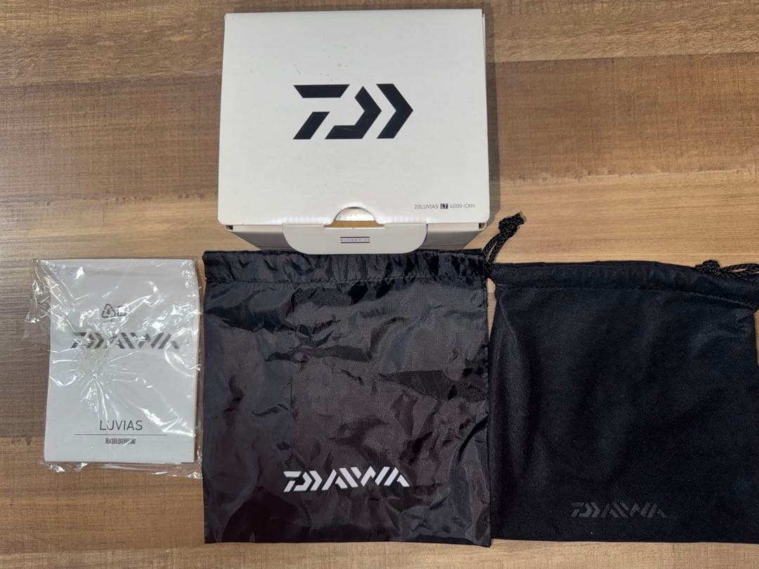 カ*ス様 Daiwa 20LUVIAS LT 4000-CXH スピニングリール