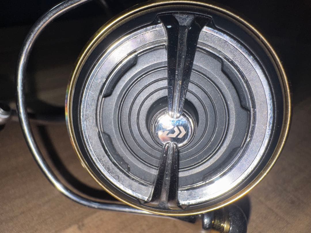 カ*ス様 Daiwa 20LUVIAS LT 4000-CXH スピニングリール