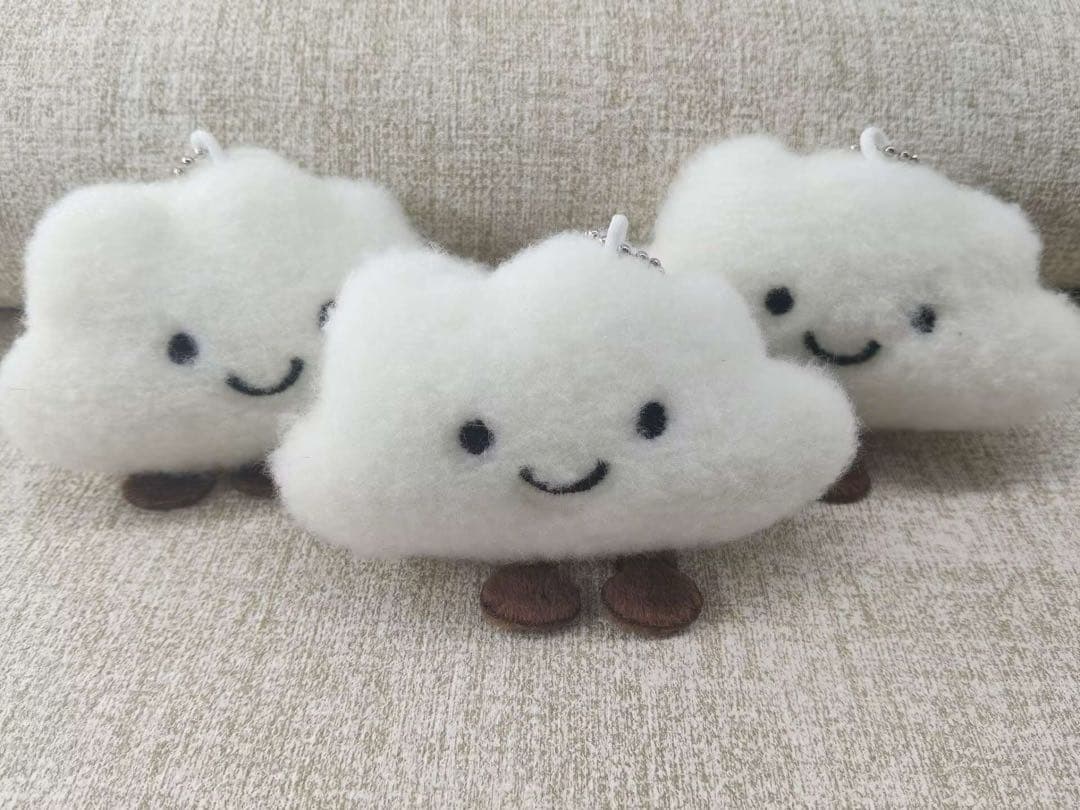 user_16a10572さん専用 雲型ぬいぐるみ チェーン付きo