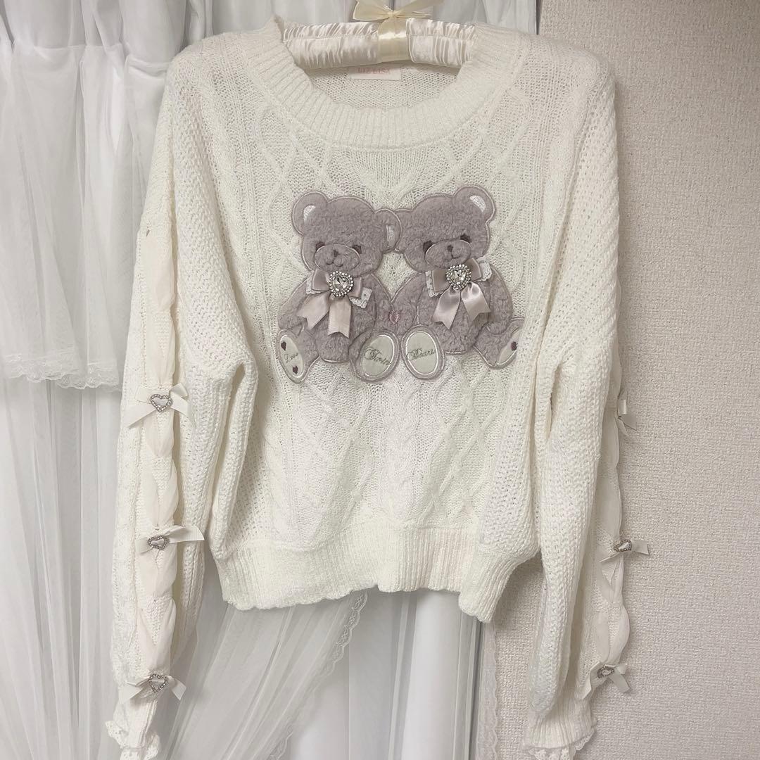 LIZLISA Twin Bearsニットトップス ホワイト