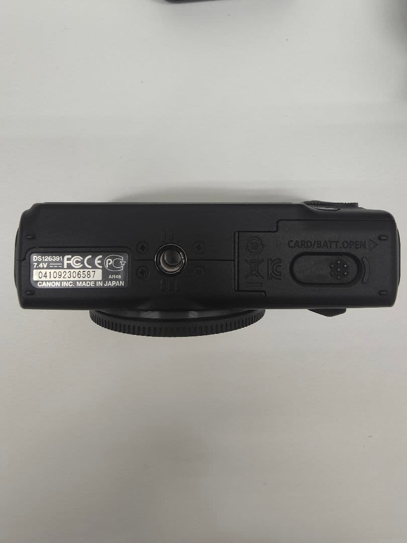 Canon EOS M ミラーレス一眼カメラ ダブルレンズセット