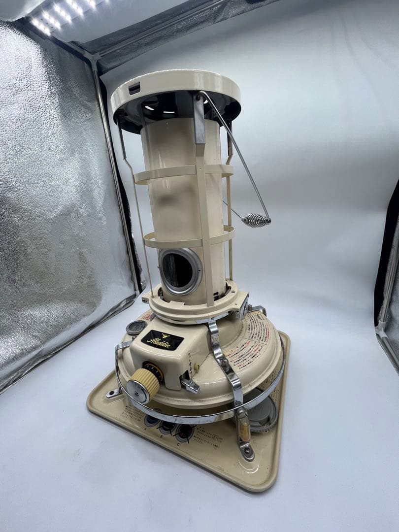 アラジンストーブ クリーム色 コンパクト