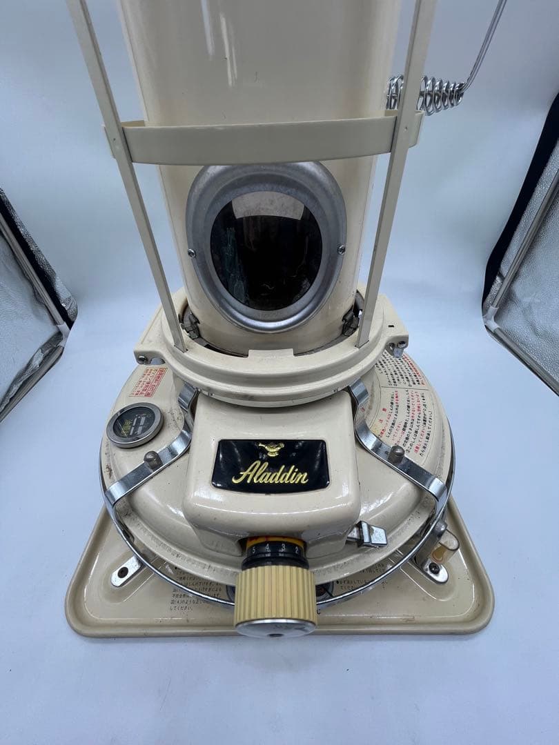 アラジンストーブ クリーム色 コンパクト