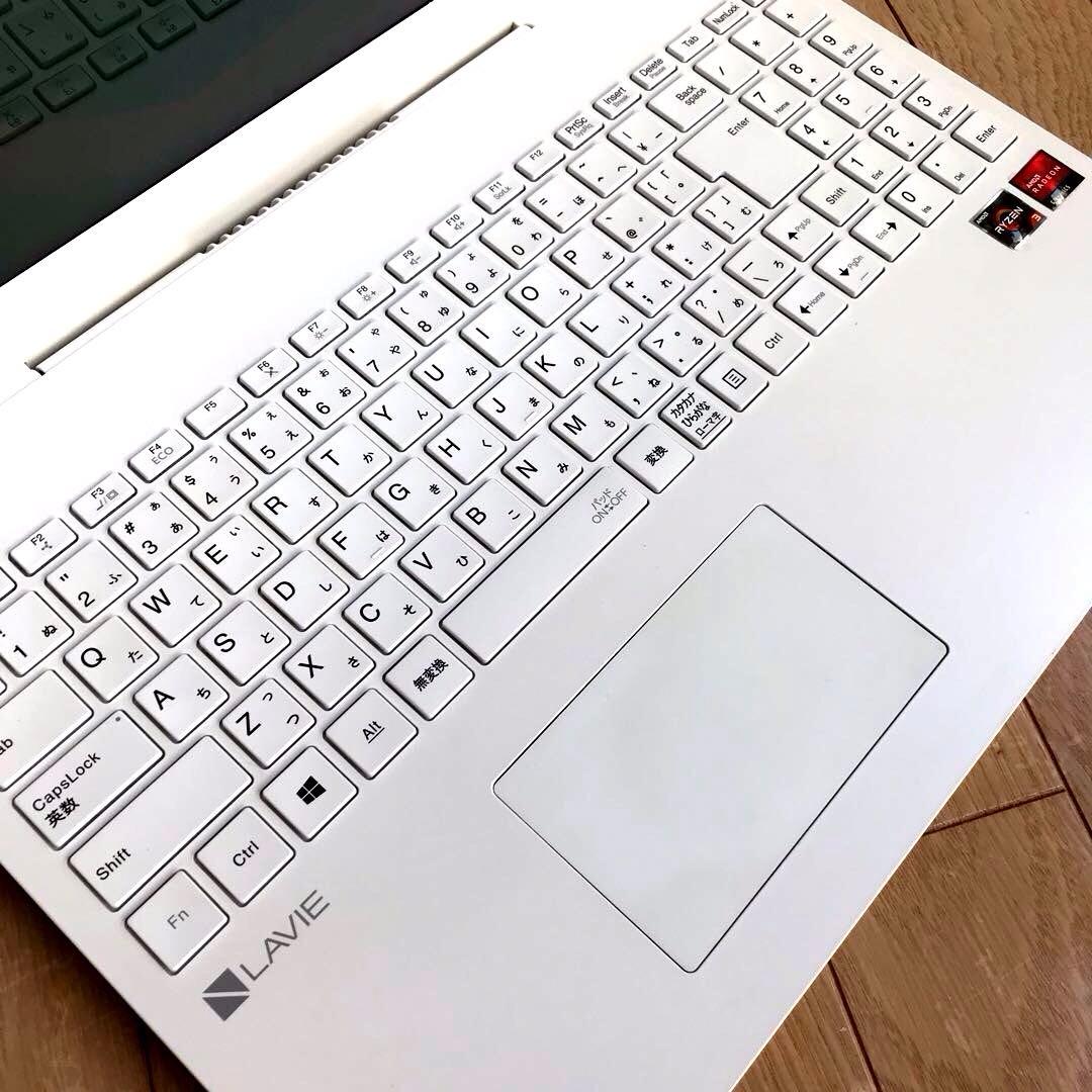 美品 LaVie N1535AKW(新品M.2 NVMe SSD512GB)