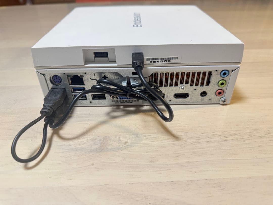 EPSON Endeavor ST190E 小型PC i3 8100搭載