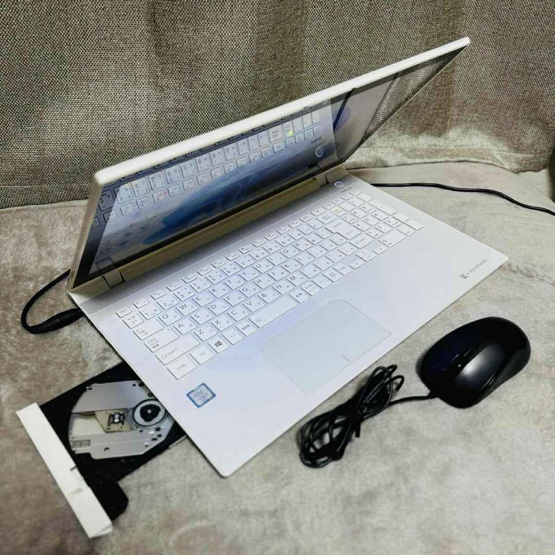 S218 TOSHIBAノートパソコン i7メモリ8G高速 Windows11