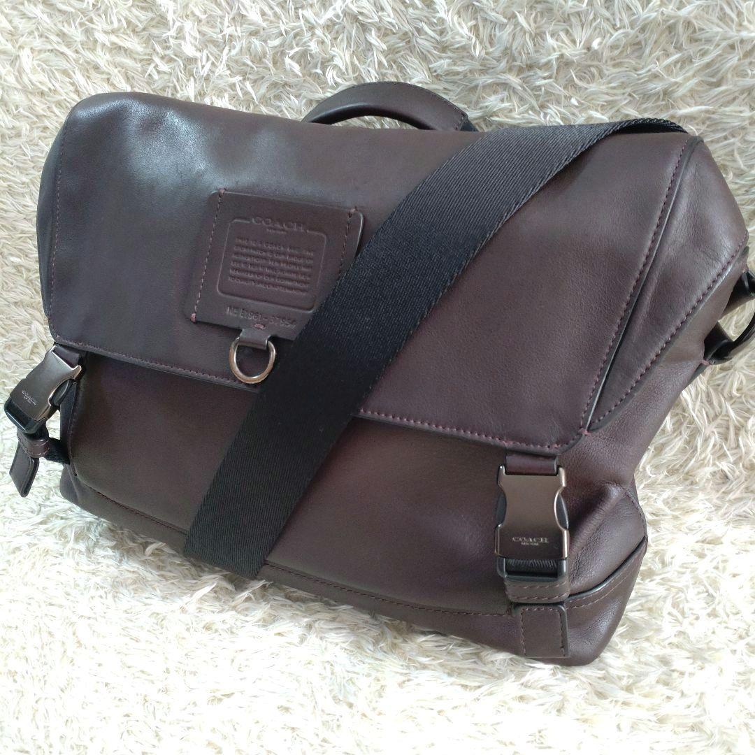 COACH　2wayレザーダークブラウンメッセンジャーバック　37954