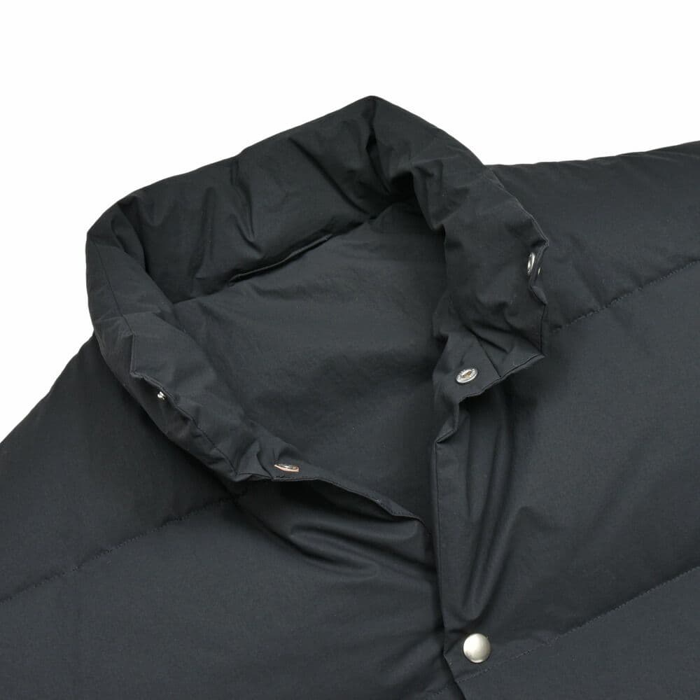 Comoli コットンナイロンダウンジャケット 24aw ブラック Size:2