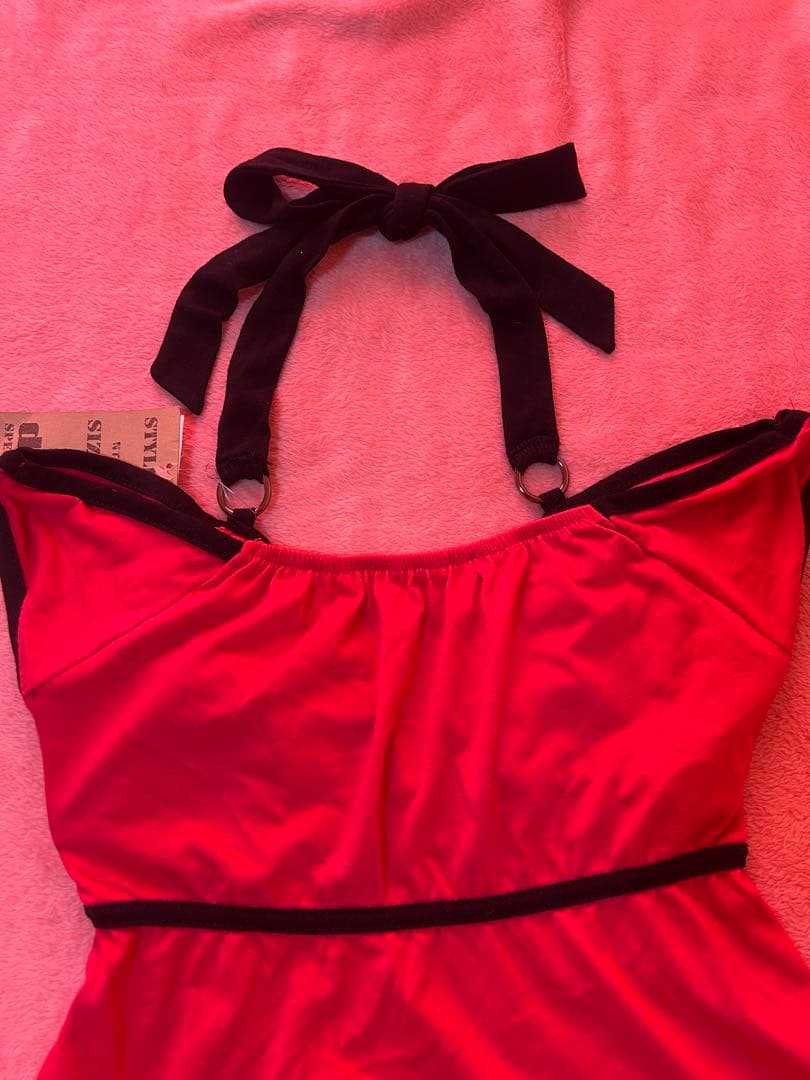 ら*S様 d.i.a. オフショルダー ホルターネック 黒レースと縁取りがポイン