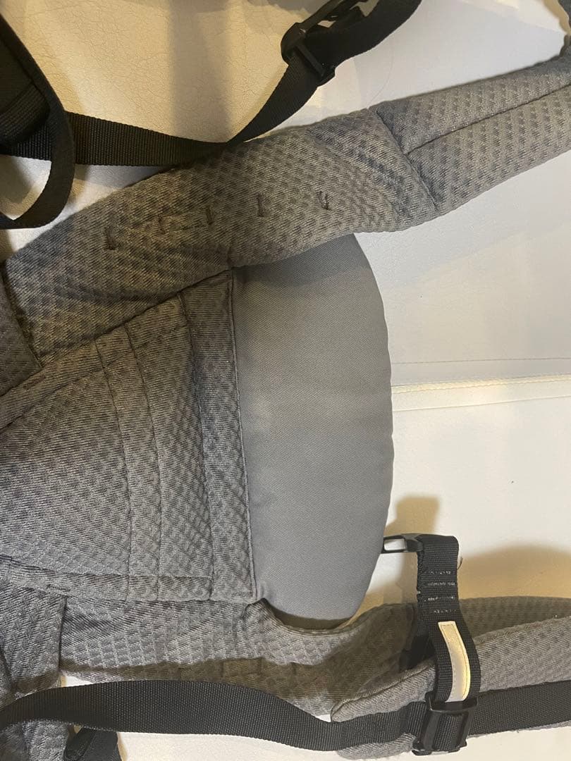 エルゴベビー オムニブリーズ ergobaby 抱っこ紐 グレー　※ポーチ無し