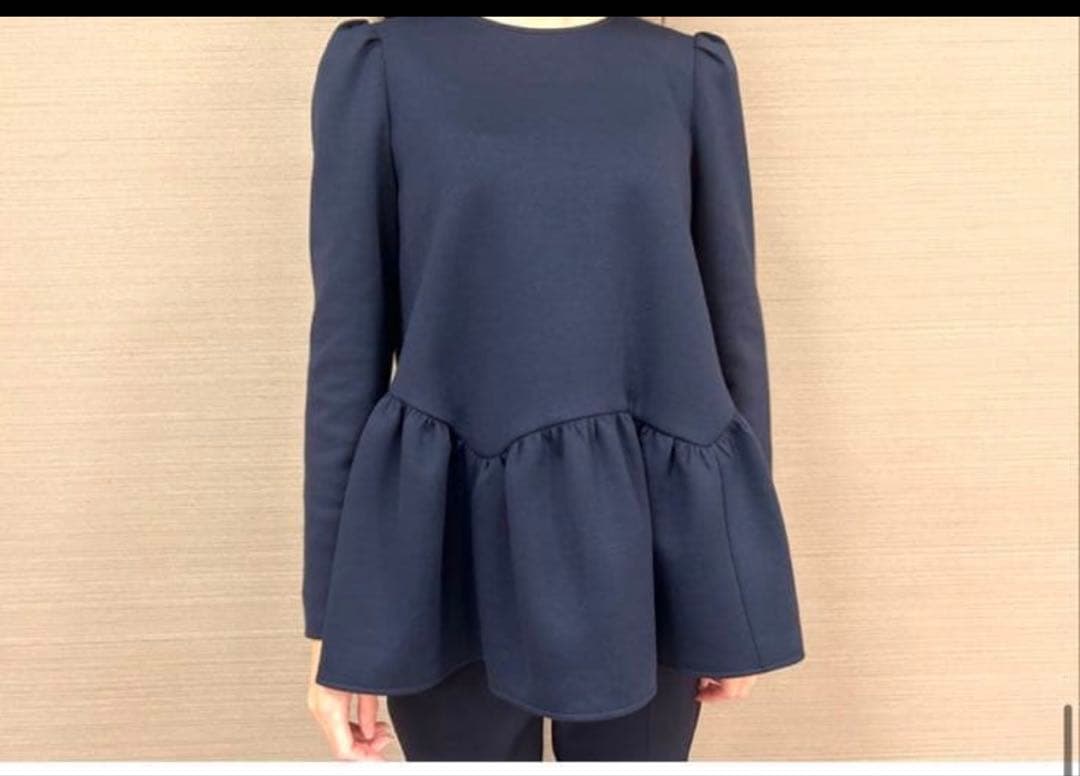 エムプルミエ　 ダンボールニットペプラムカットソー　36サイズ