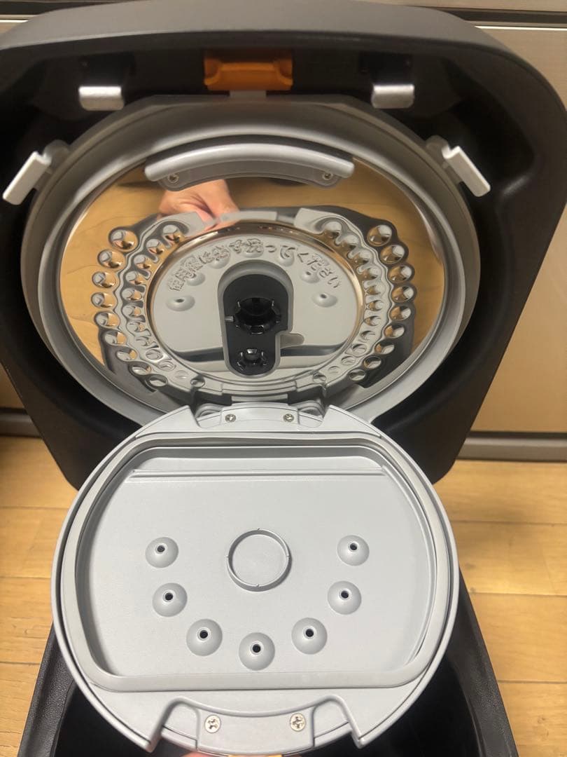 [美品]日立IHジャー炊飯器RZ-V100EM -2021年製