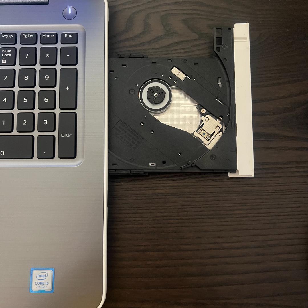 コスパ◎Dell Inspiron✨SSD240GB☆8GB☆Core i5