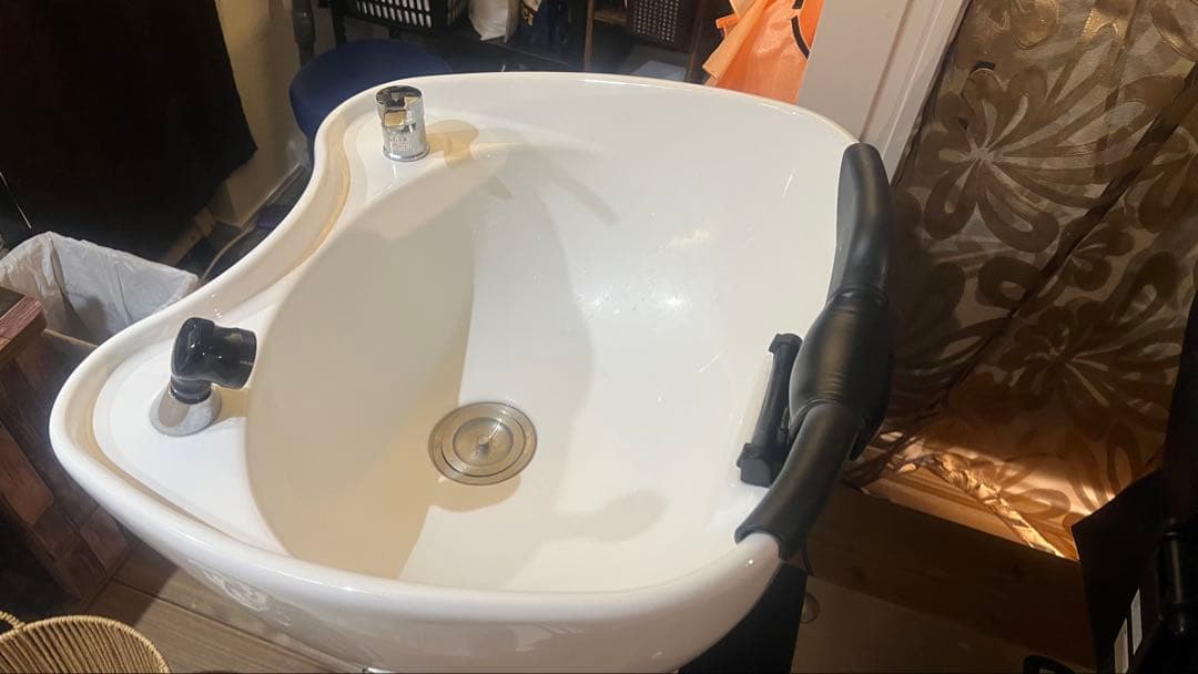 MORV（モーブ）　シャンプー台