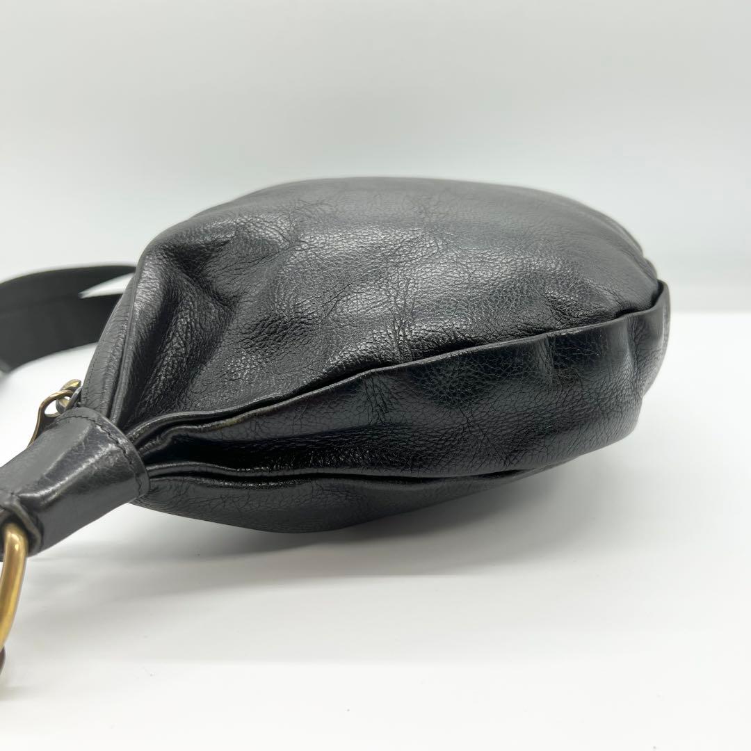 美品✨イルビゾンテ　ショルダーバッグ　ボディバッグ　2way　レザー　ブラック