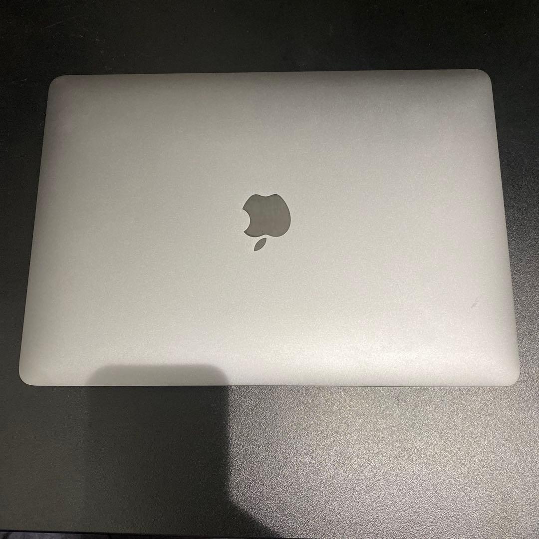 【1/31迄割引価格】Apple MacBookPro 2016スペースグレー