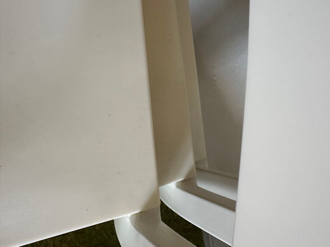 早い者勝ちIKEA MELLTORP ホワイト ダイニングチェア シンプル