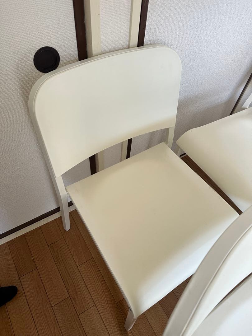 早い者勝ちIKEA MELLTORP ホワイト ダイニングチェア シンプル