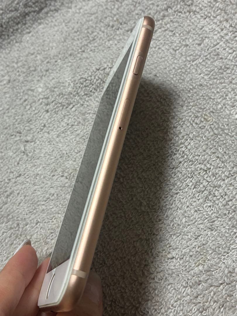 【美品】　iPhone8 64G SIMフリー