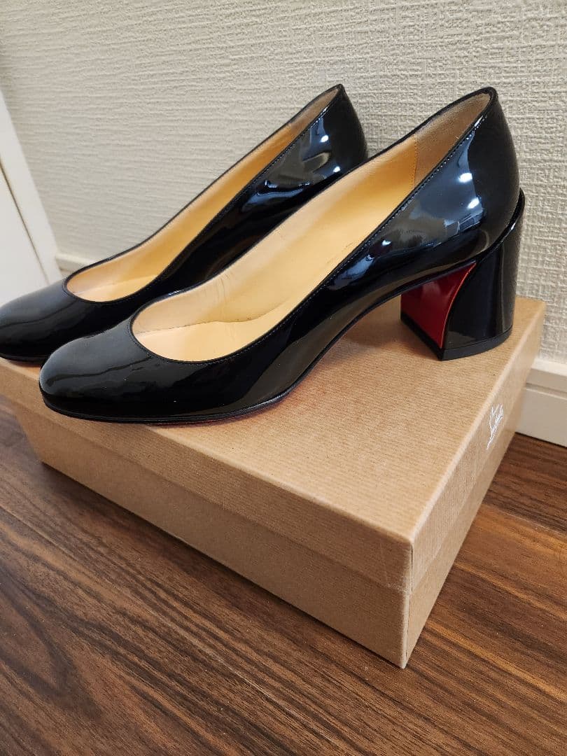 【ほぼ新品】クリスチャンルブタン Miss Sab パンプス