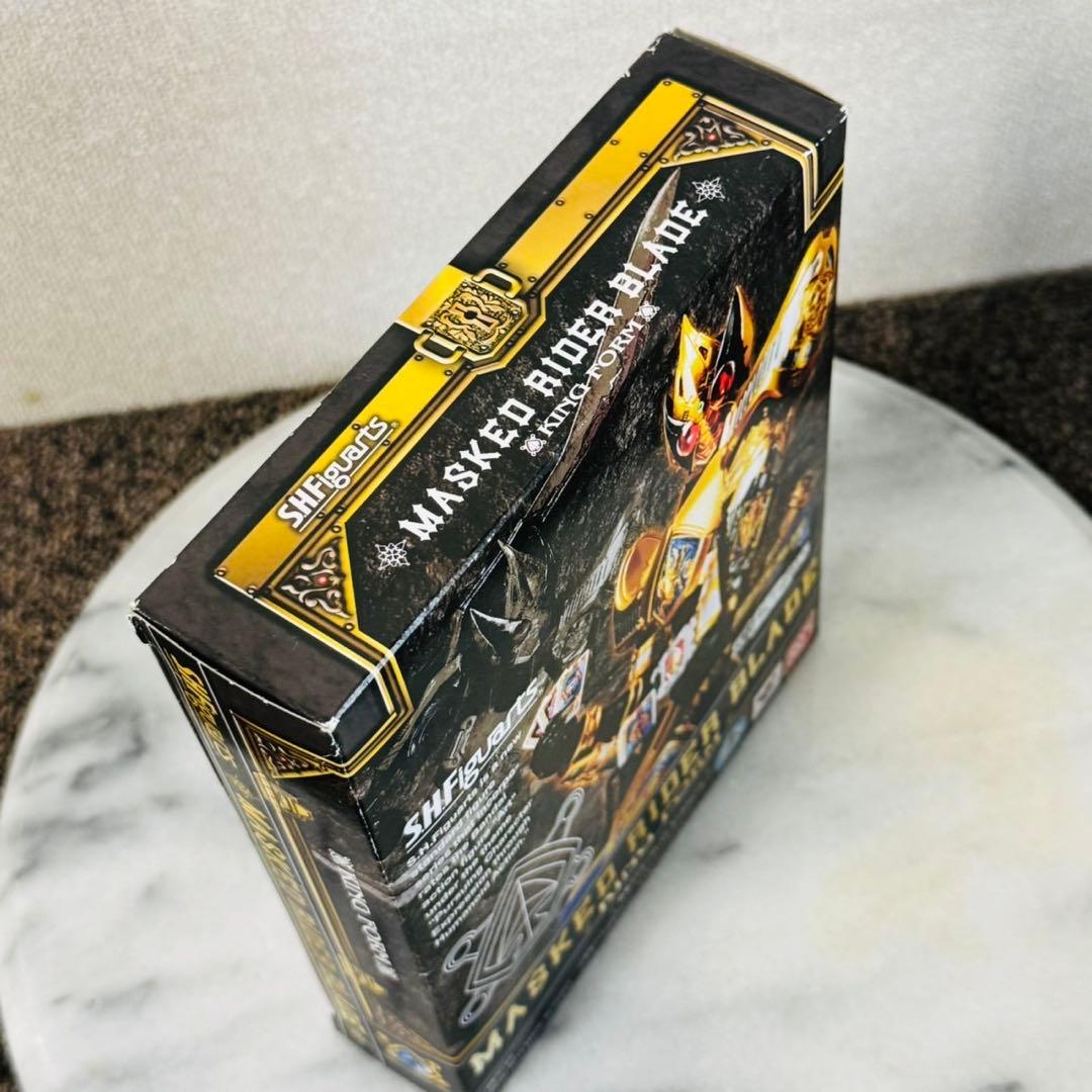 W*i様 D91新品！S.H.Figuarts 仮面ライダーブレイド キングフォ