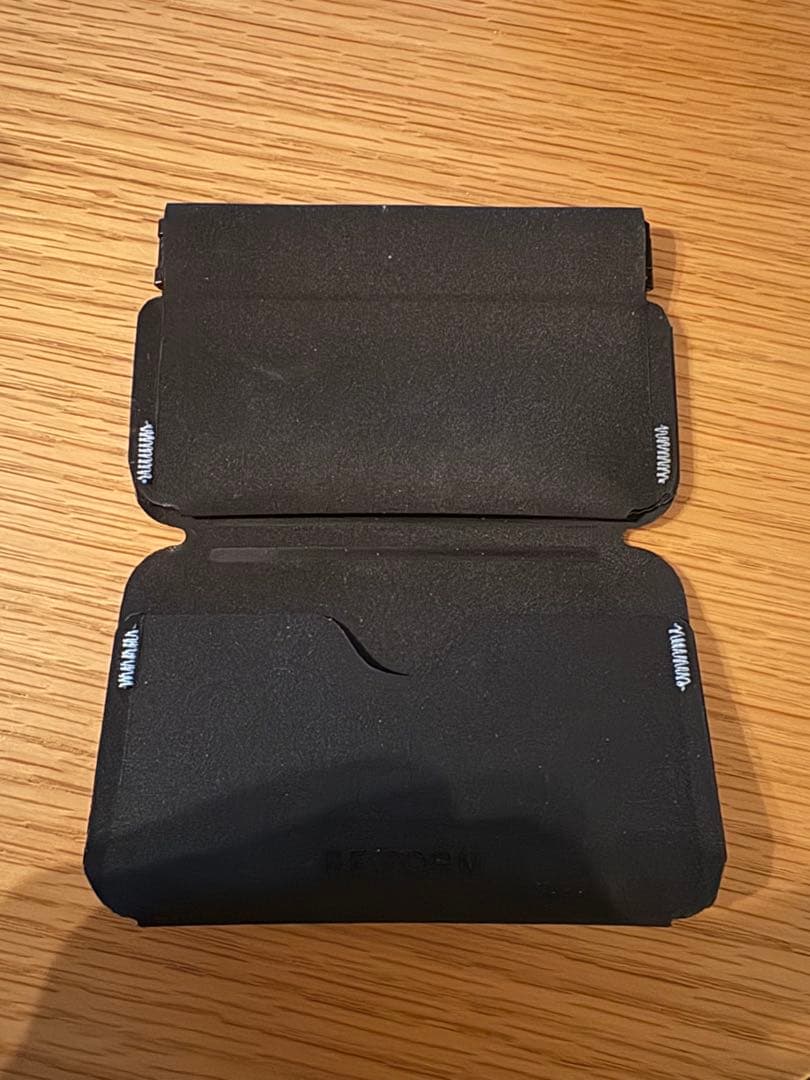 RE:FORM® RE:01 スリーブ ケース ミニマリスト