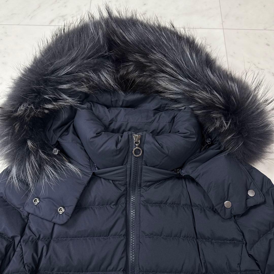 美品 タトラス 2023年製 ヴァレナ ダウンジャケット ネイビー サイズ03