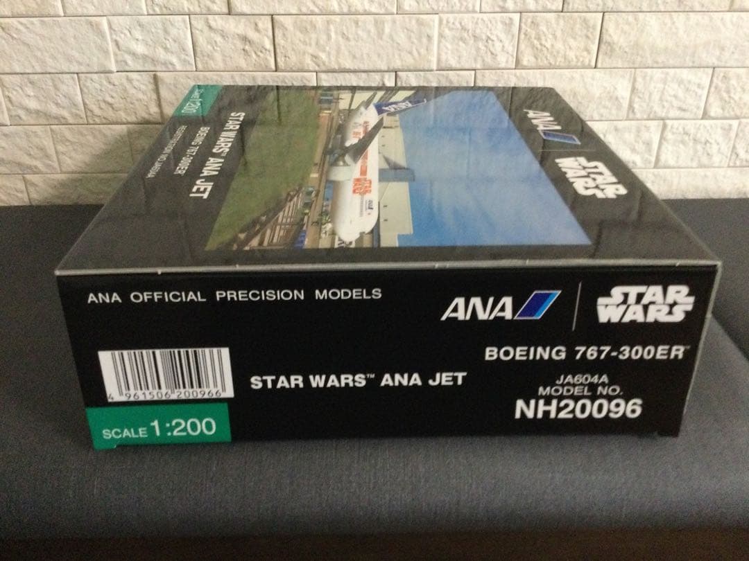 STAR WARS『特別塗装機』B767-300ER ANA JET（完成品）