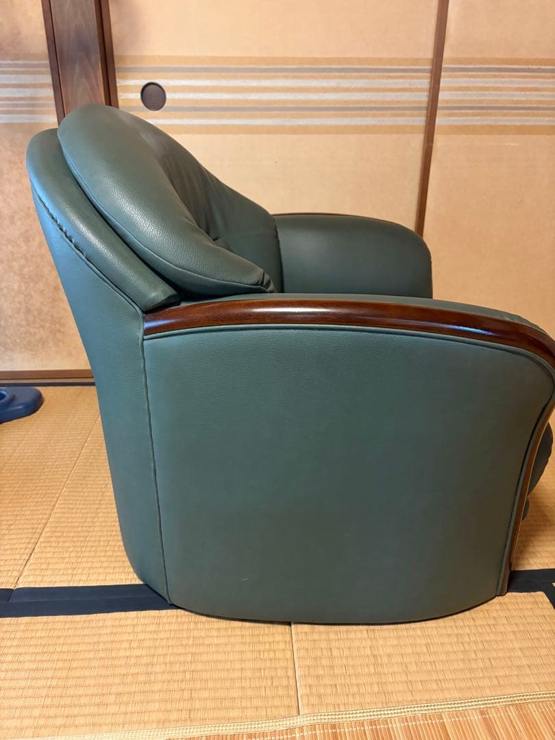 カリモク１人掛けソファNo.2 ダークグリーン　本革製