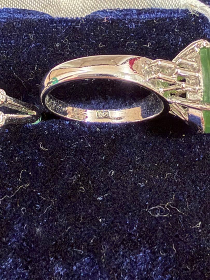 アクセサリーまとめ売り指輪／ネックレス／帯留／ブローチ風 小物などいろいろセット