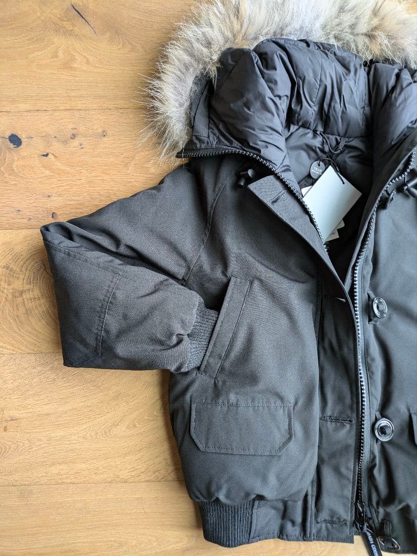 【新品未使用タグ付き】 【値下げ交渉可】 ダウンジャケット