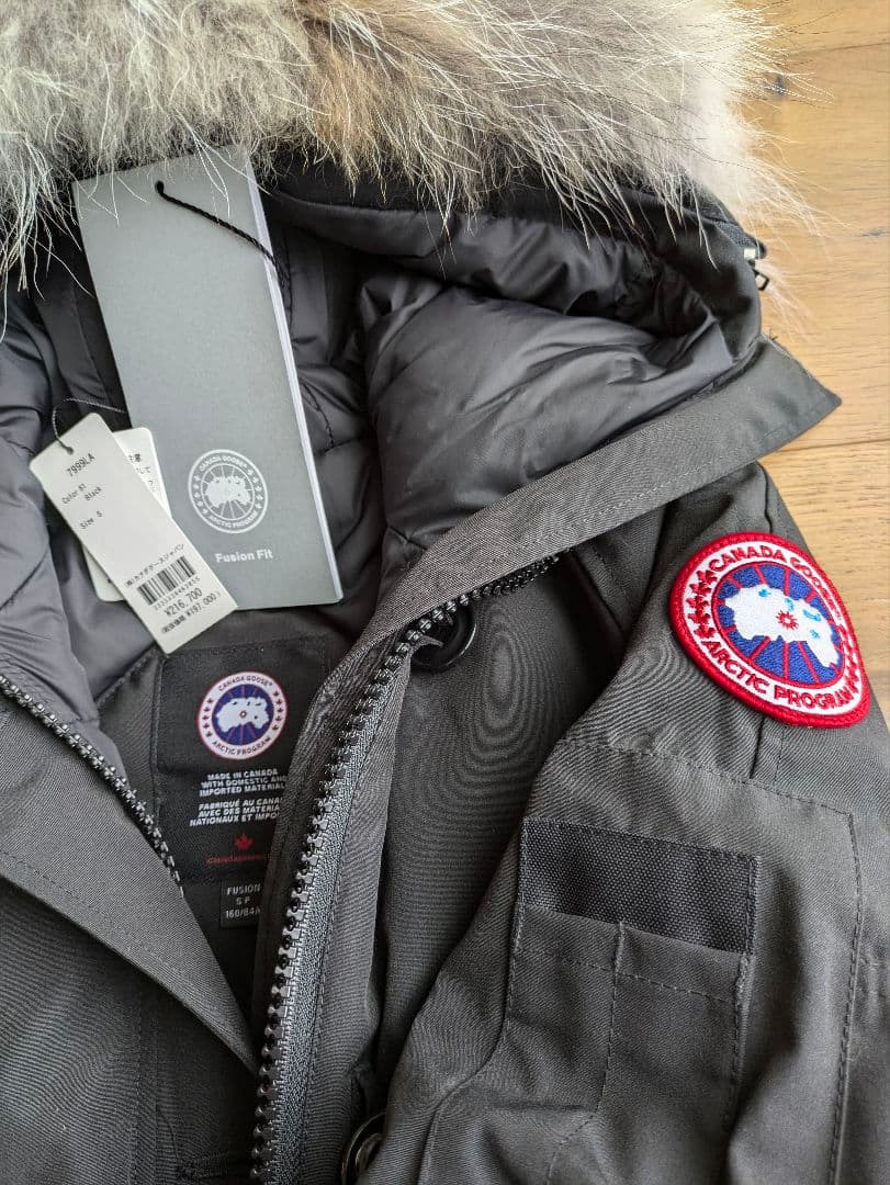 【新品未使用タグ付き】 【値下げ交渉可】 ダウンジャケット