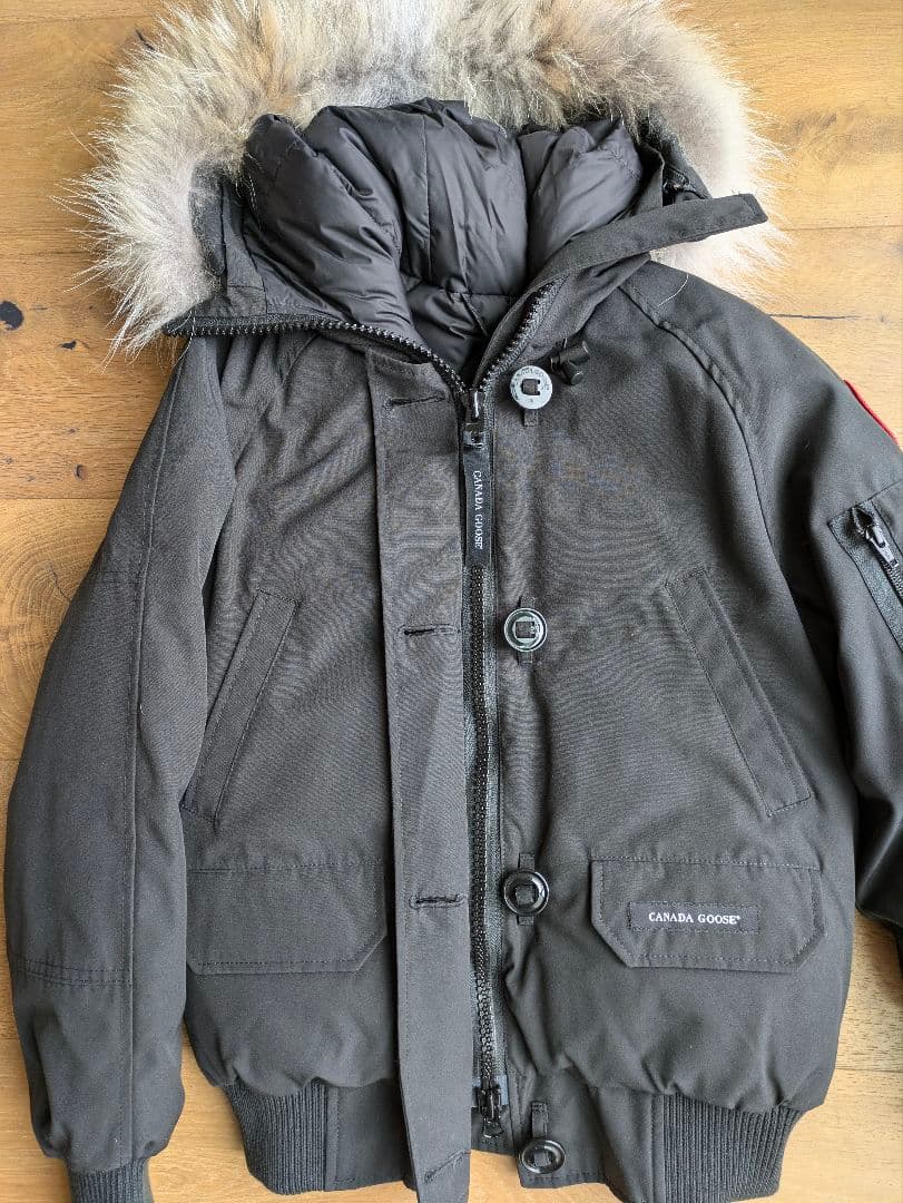 【新品未使用タグ付き】 【値下げ交渉可】 ダウンジャケット