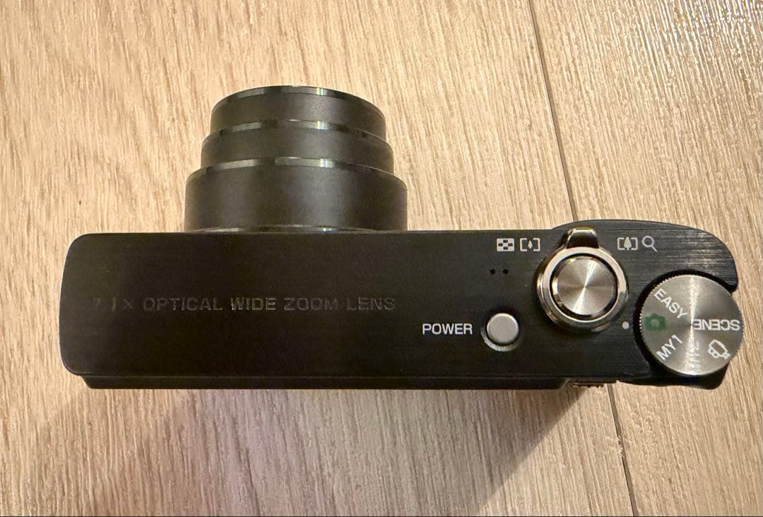 リコーR10 コンパクトデジカメ（おまけつき）