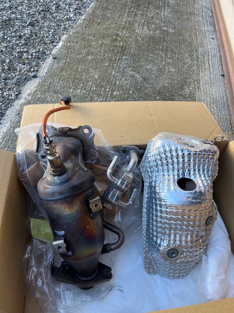 値下げ！　ダイハツ　ムーヴキャンバス LA850S 触媒