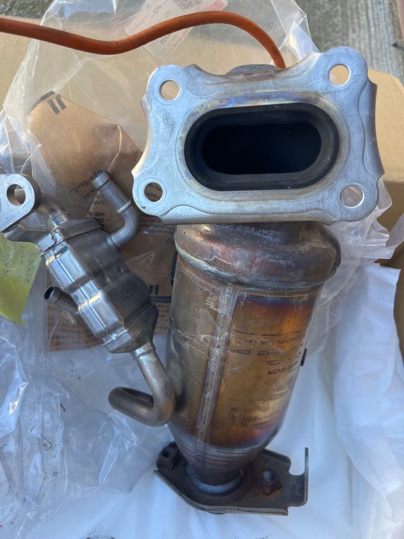 値下げ！　ダイハツ　ムーヴキャンバス LA850S 触媒