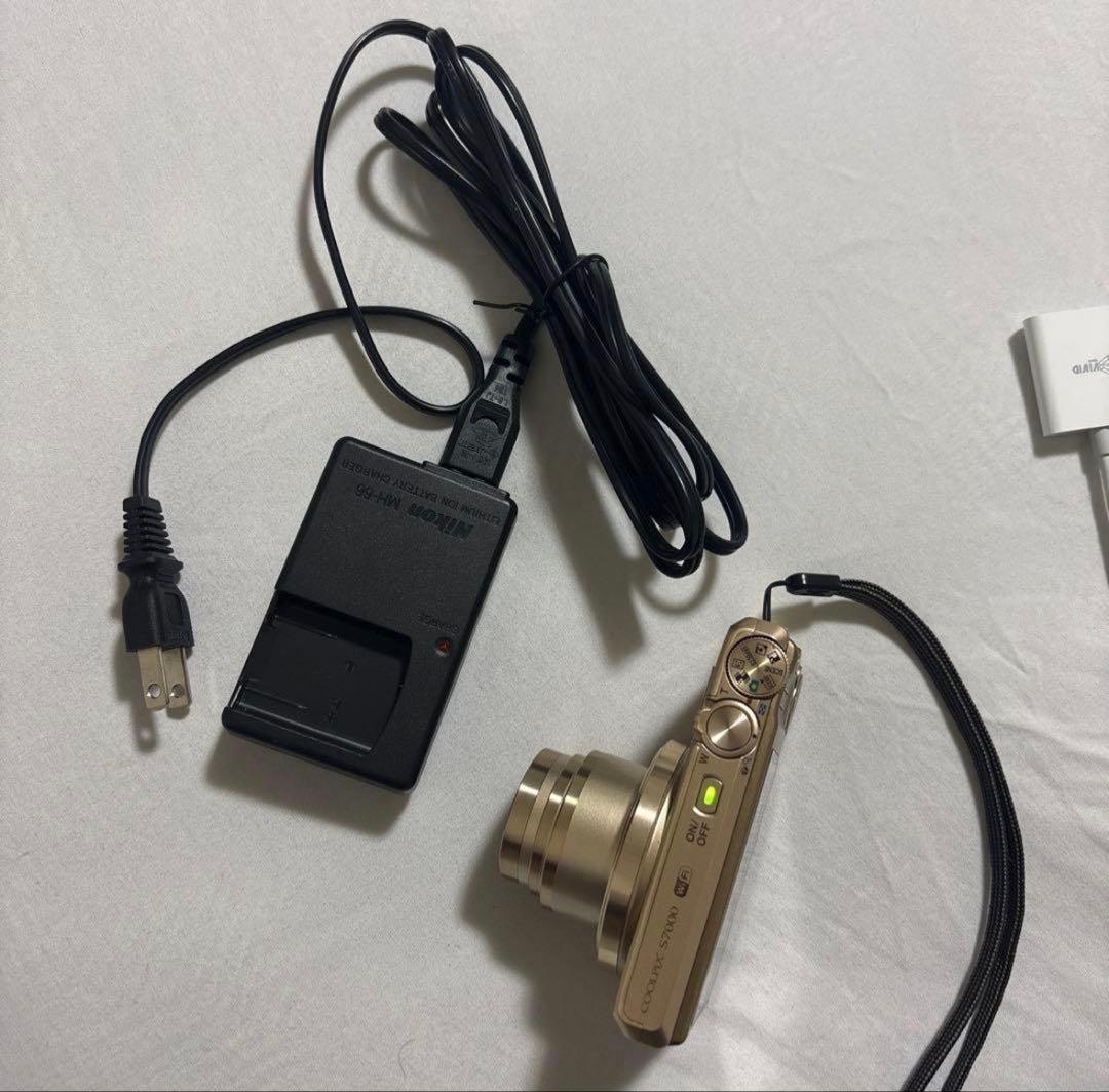 Nikon COOLPIX ゴールド s7000