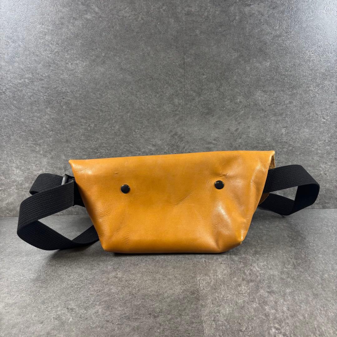 Uni&co. レザーショルダー キャメルカラー マグネット開閉 収納袋付き