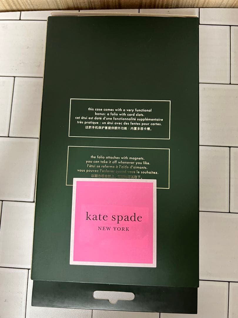 ケイトスペードニューヨーク　iPhone13プロケース