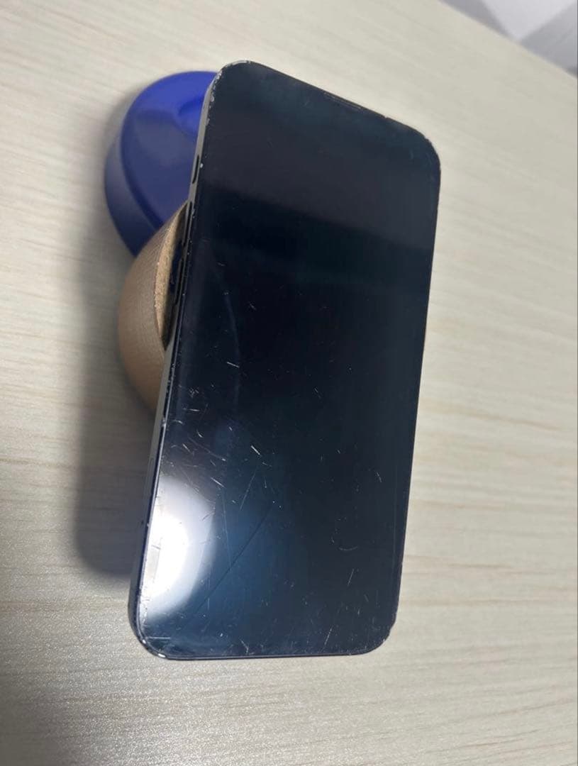 iPhone16e本体　完全に初期化済み