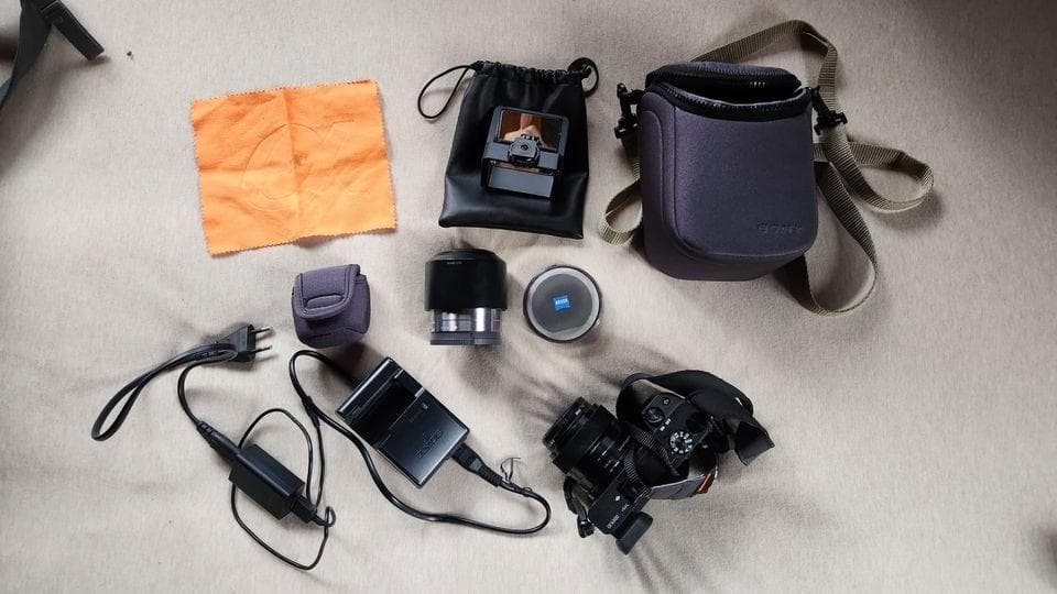 デジタルカメラ Sony a6300 + 16-50mm + 50mm F1.8