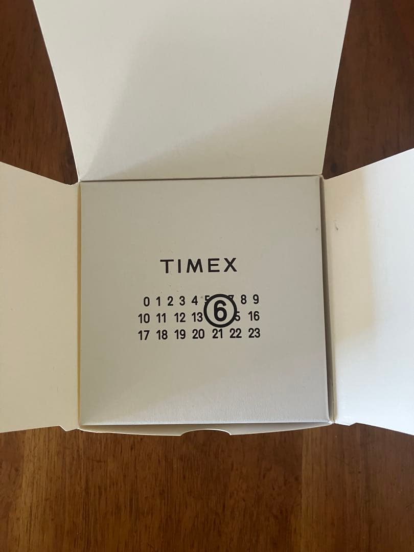 TIMEX mm6 ゴールド デジタル腕時計