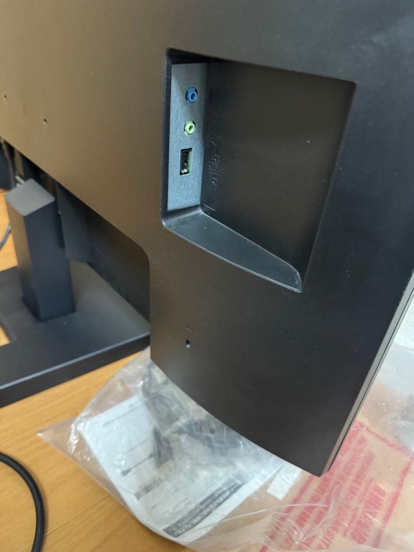 I-O DATA 4Kモニター　31.5型　LCD-M4K321XVB