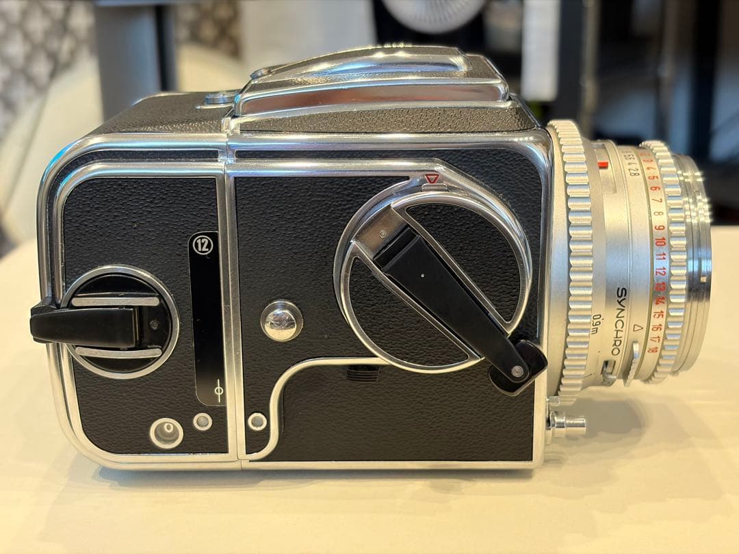 ハッセルブラッド500C/M + 希少な白鏡胴T*80mm Cレンズ