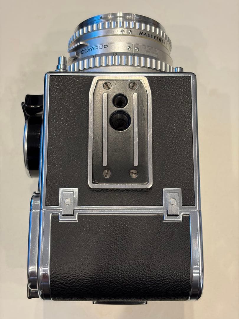 ハッセルブラッド500C/M + 希少な白鏡胴T*80mm Cレンズ